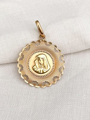 Grosse médaille de la Vierge Marie en or