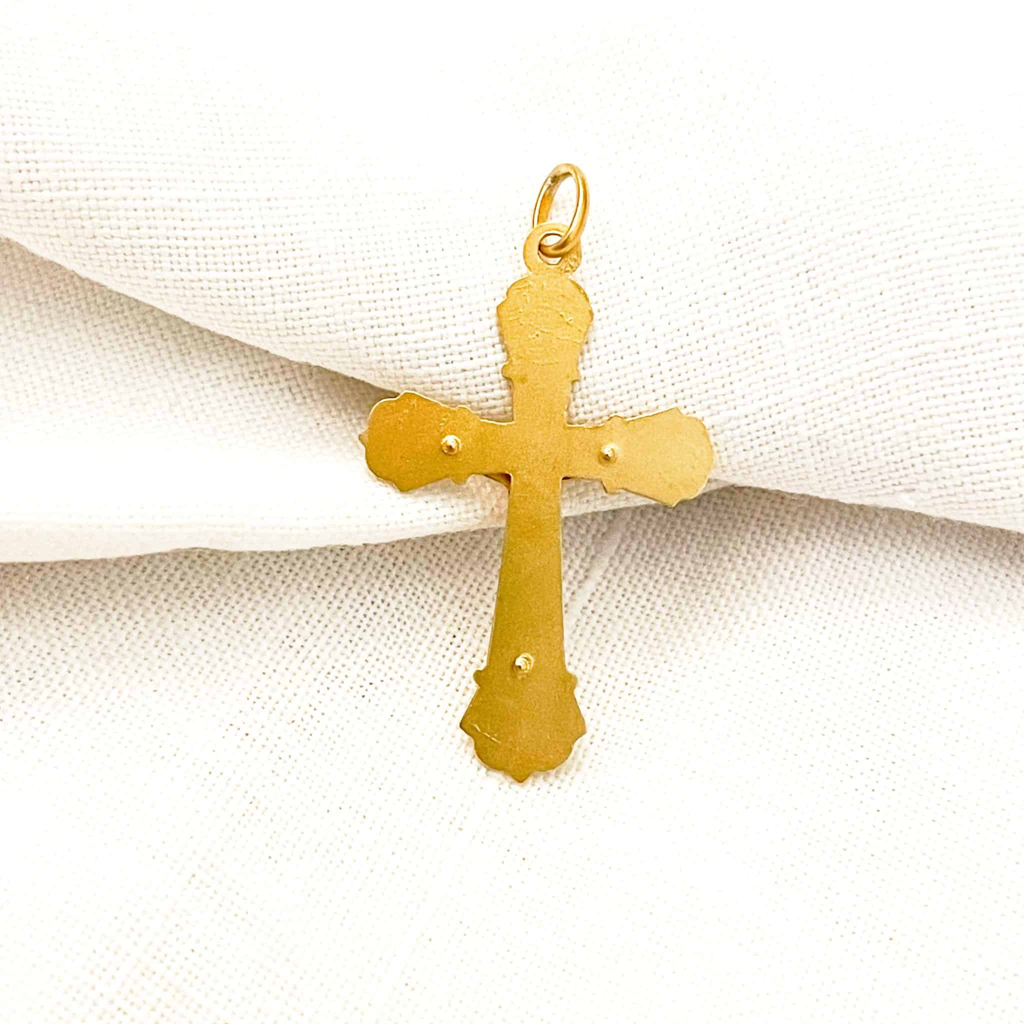 Croix ancienne en or
