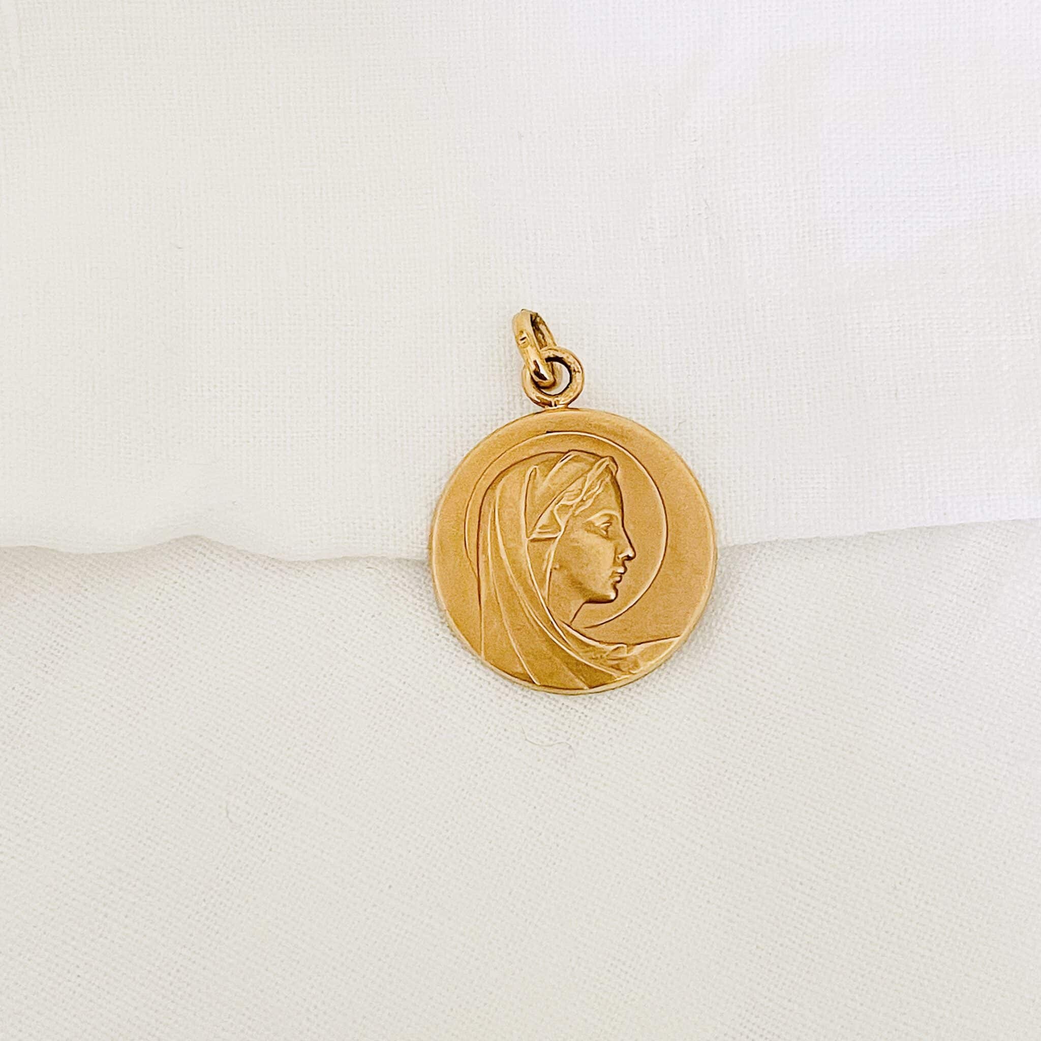 médaille ancienne de la vierge marie en or laminé fix