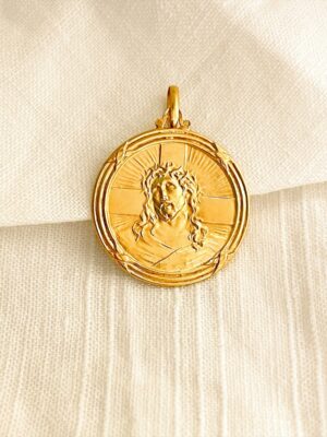 médaille ancienne en or du christ en croix