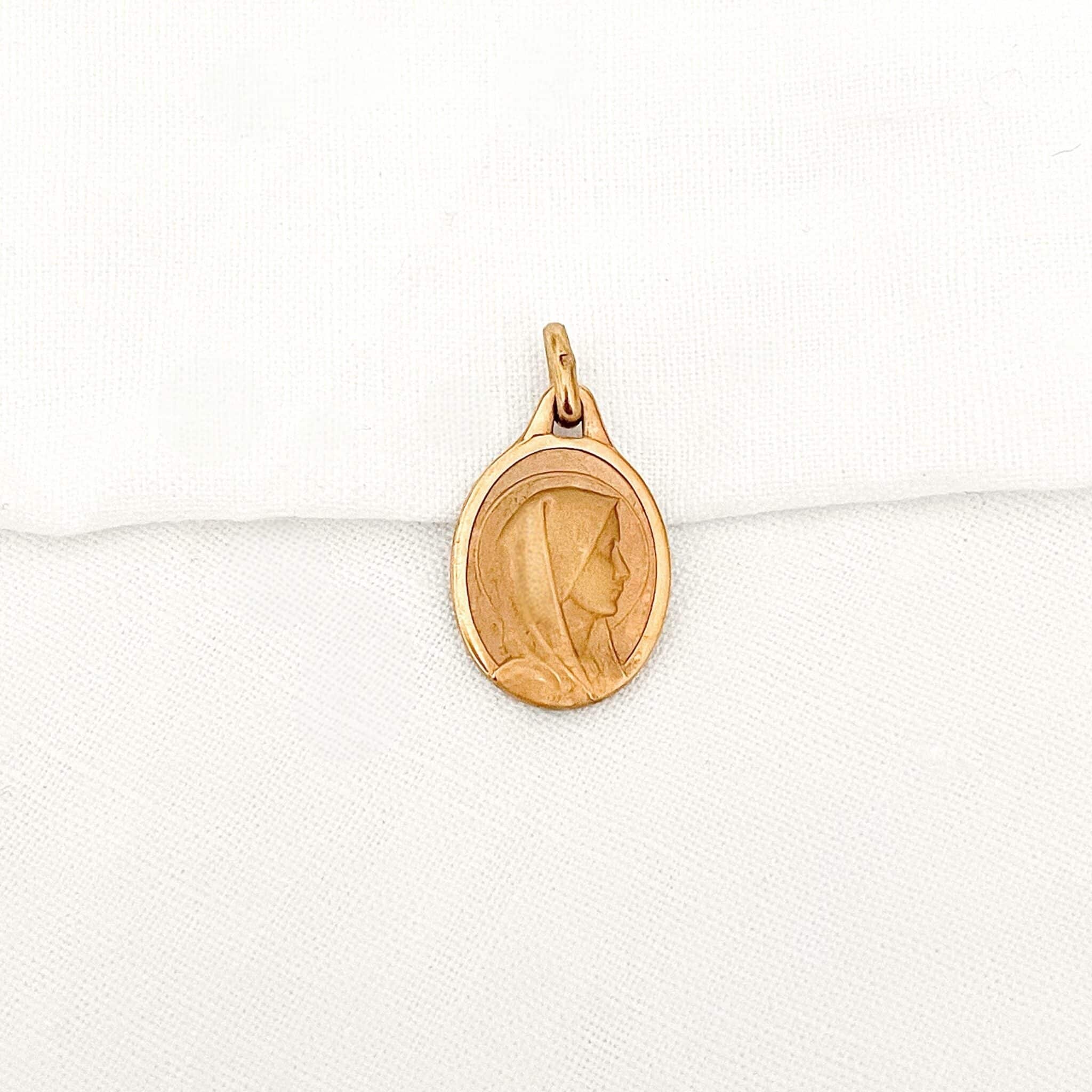médaille ancienne ovale de la vierge en plaqué or laminé fix