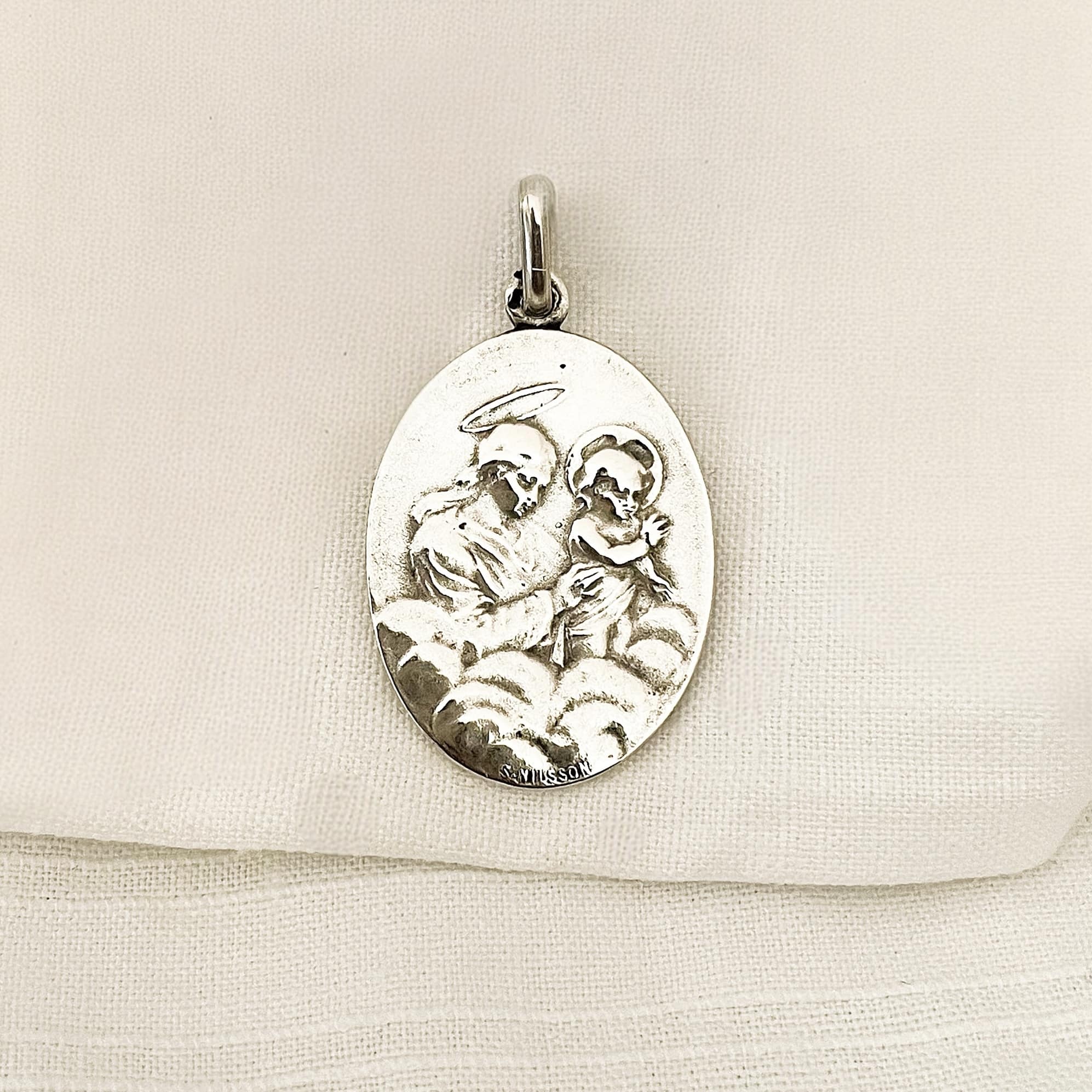 médaille ancienne de la vierge à la chaise en argent